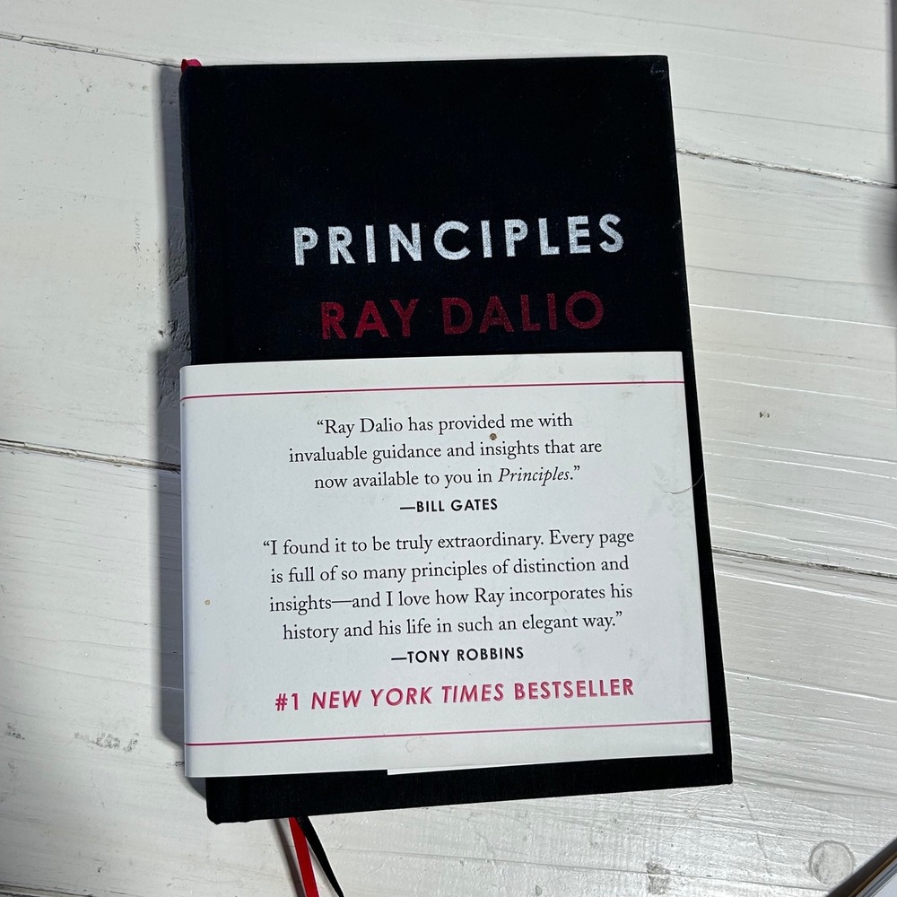 Principles Life‎ and Work Ray Dalio Hardcover First Edition 9781501124020 Black